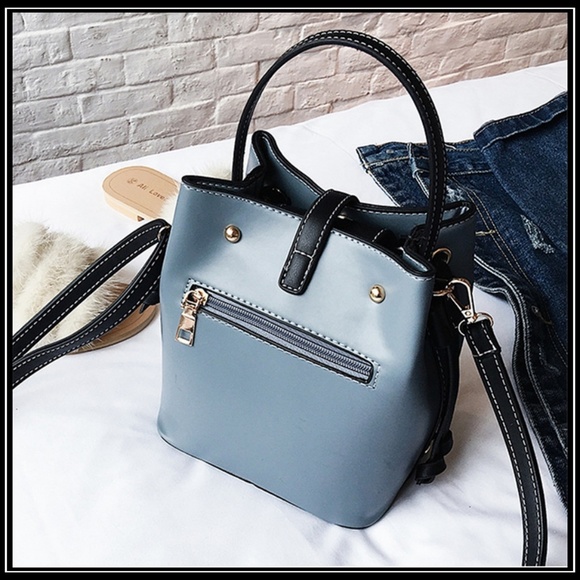 NEW Studded Bucket/Crosssbody Bag - Picture 5 of 8